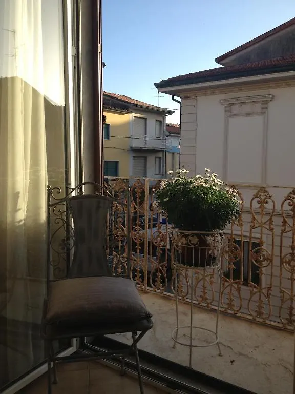Hotel La Petite Maison Viareggio